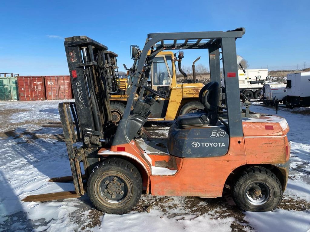 2007 Toyota 7FGU30 Pneumatic Tire Forklift