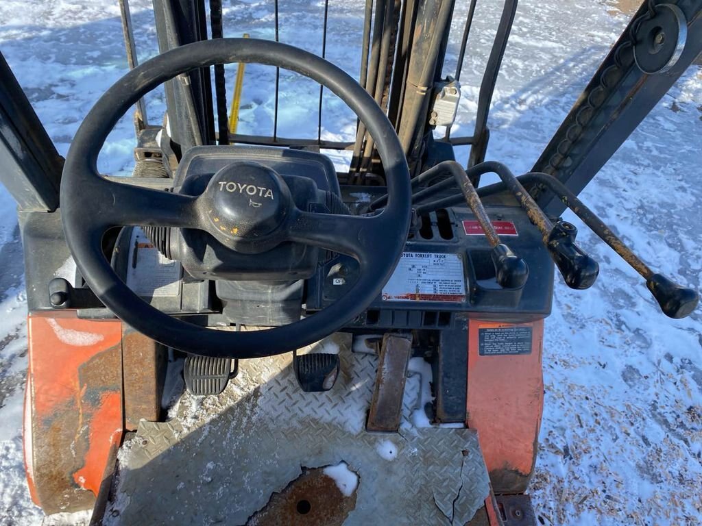 2007 Toyota 7FGU30 Pneumatic Tire Forklift