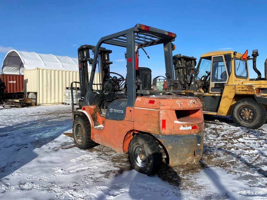 2007 Toyota 7FGU30 Pneumatic Tire Forklift