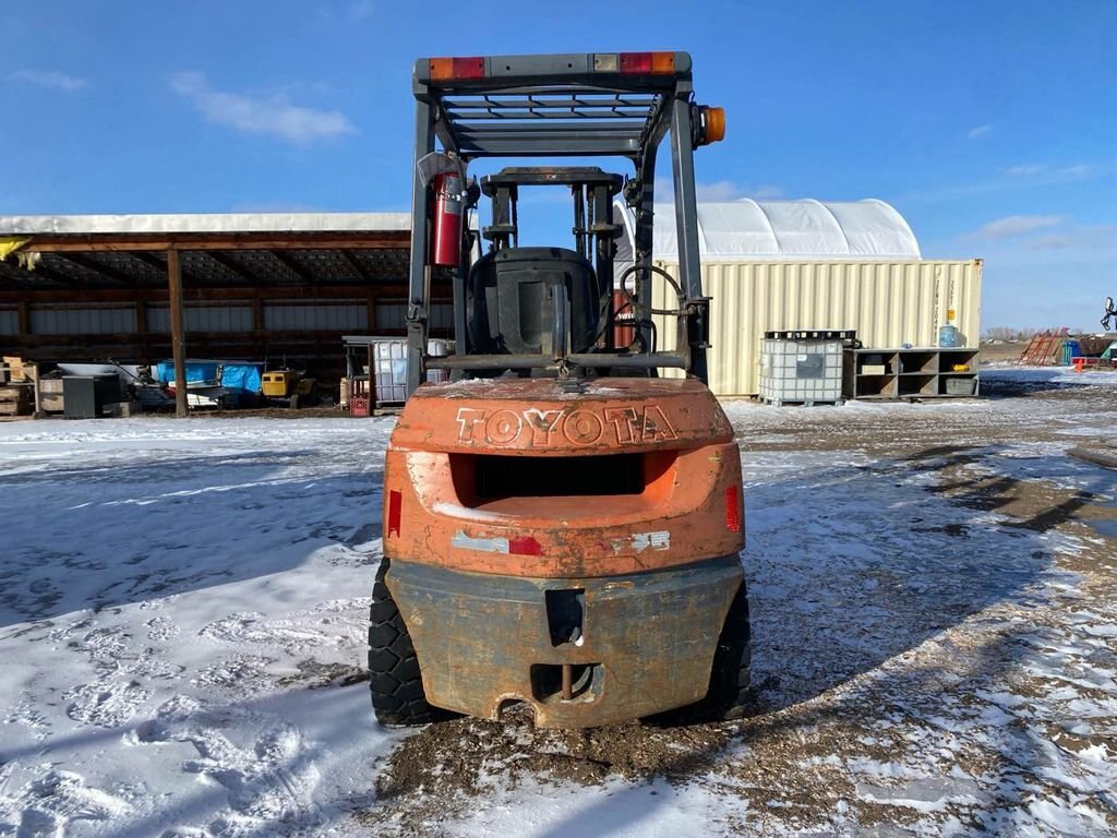 2007 Toyota 7FGU30 Pneumatic Tire Forklift