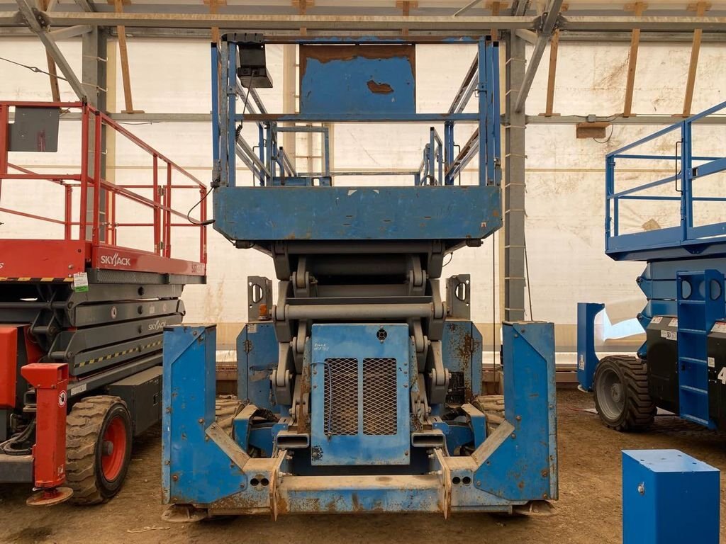 2005 Genie GS 5390 Rough Terrain Scissor Lift #7166 BP