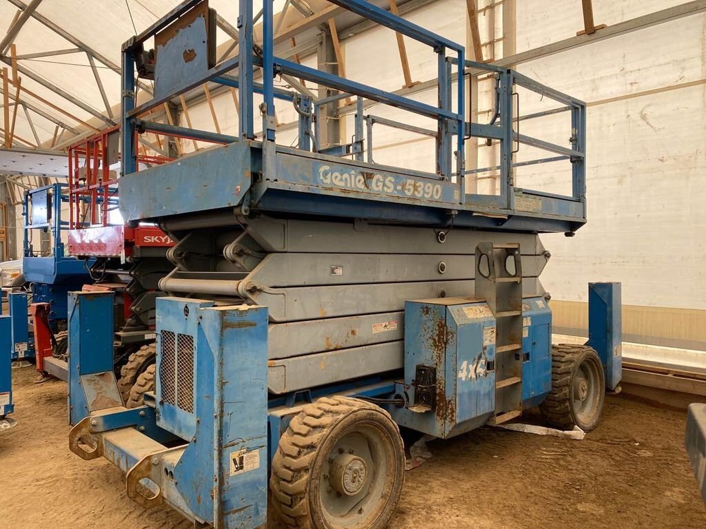 2005 Genie GS 5390 Rough Terrain Scissor Lift #7166 BP