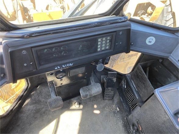 1997 Caterpillar 988F Wheel Loader #7527 BP