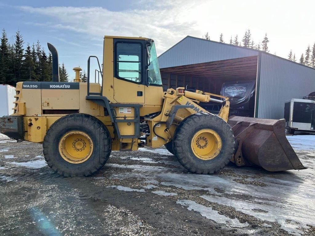 2001 Komatsu WA250 3MC Wheel Loader with 6ft forks #8321 JF