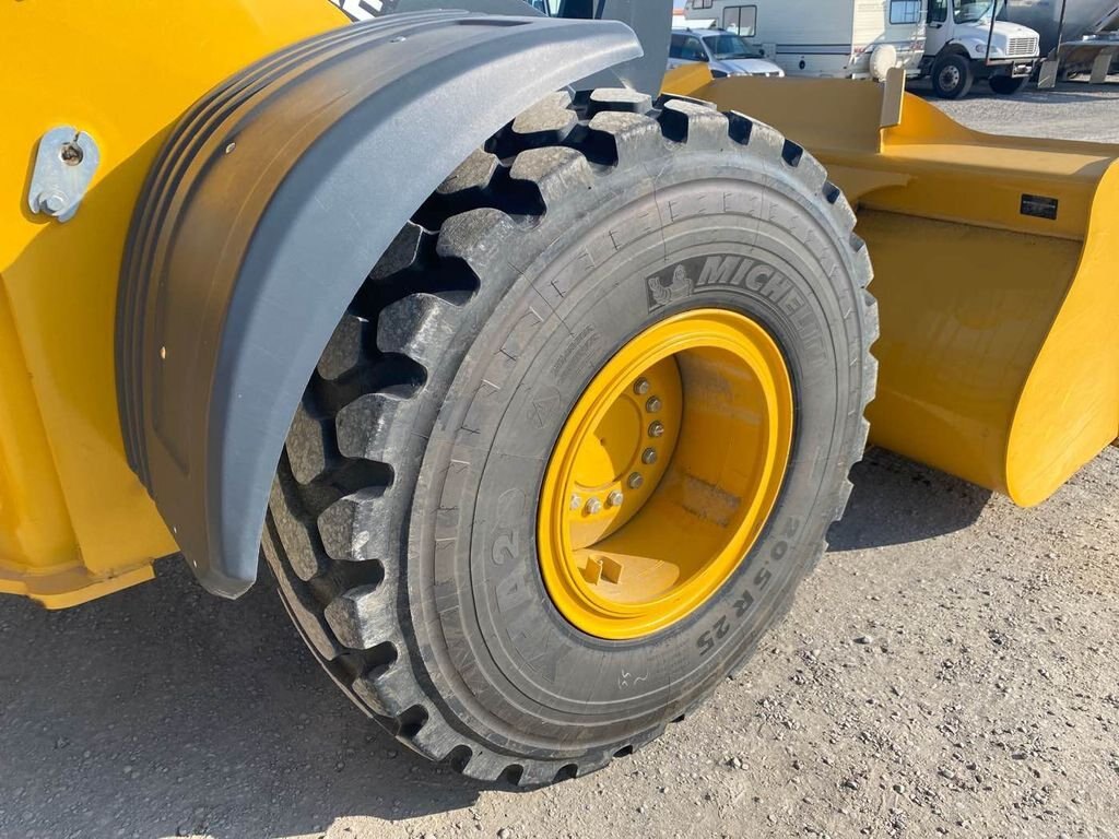 2022 Deere 524P Wheel Loader #7819 AS