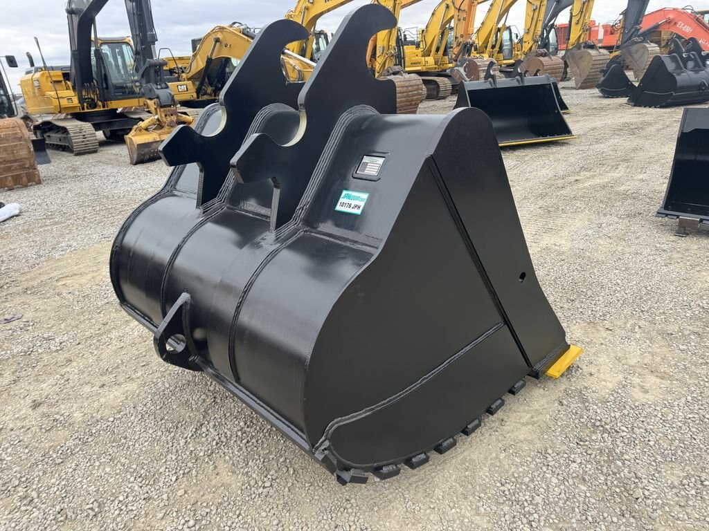 2023 JPH 300 Series Excavator 72 Clean up Bucket