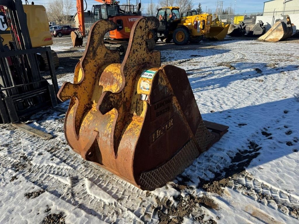 Brandt 300 Series Excavator Dig Bucket #10127 JPH