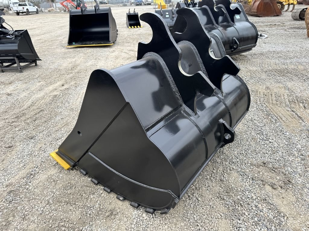 2023 JPH 250 Series Excavator 72 Clean up Bucket #10178 JPH