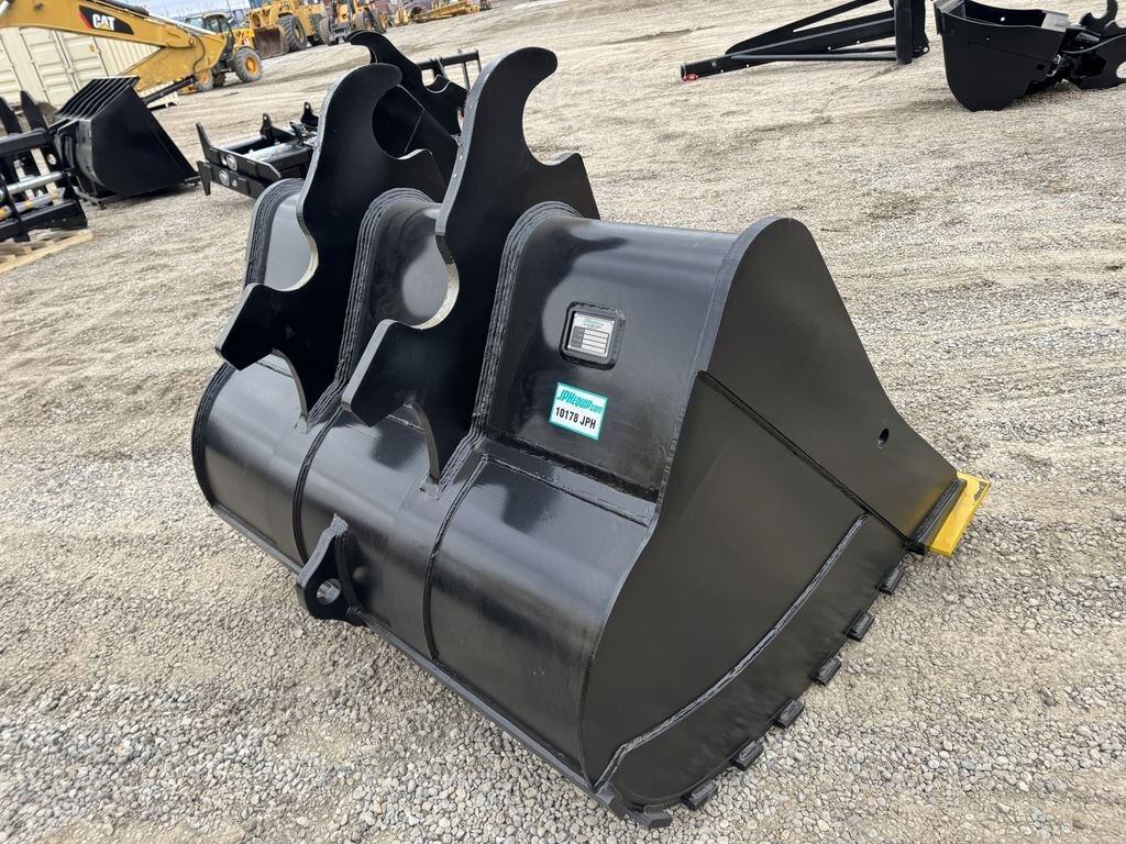 2023 JPH 250 Series Excavator 72 Clean up Bucket #10178 JPH