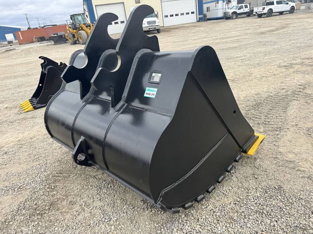 2023 JPH 300 Series Excavator 84 Clean up Bucket