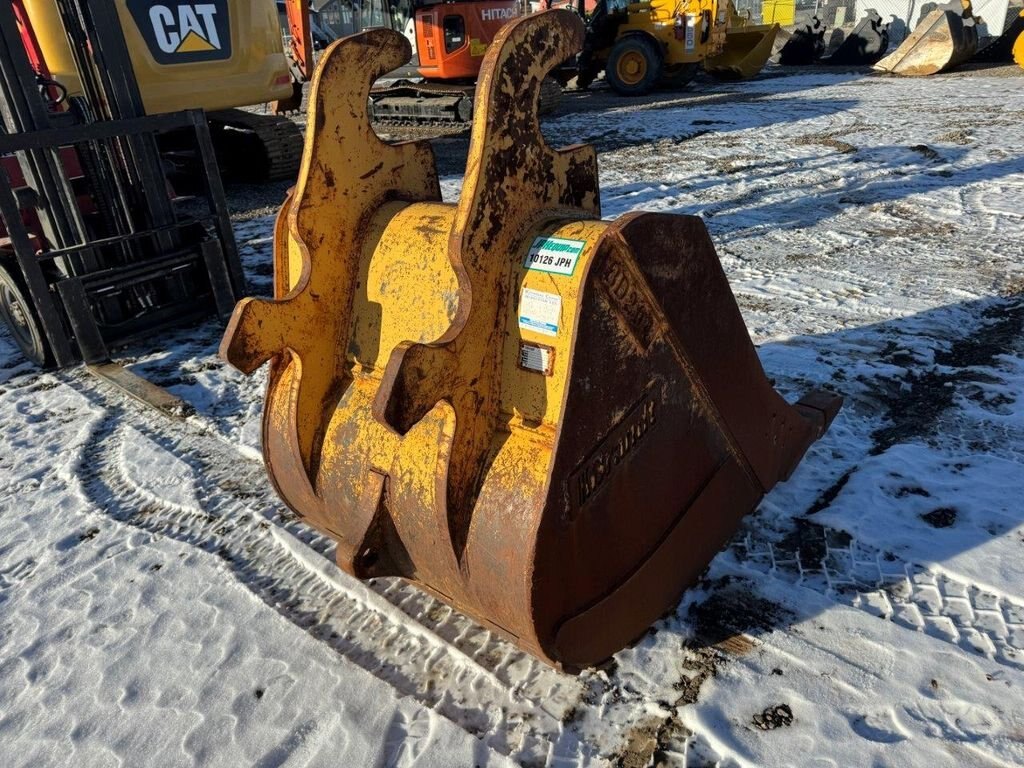 Brandt 300 Series Excavator Dig Bucket #10126 JPH