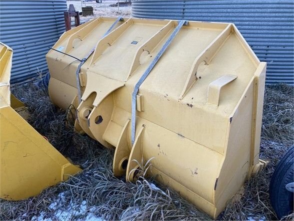 Liebherr 93 Wheel Loader Bucket for Case 521 or 544 Deere 8124 BP