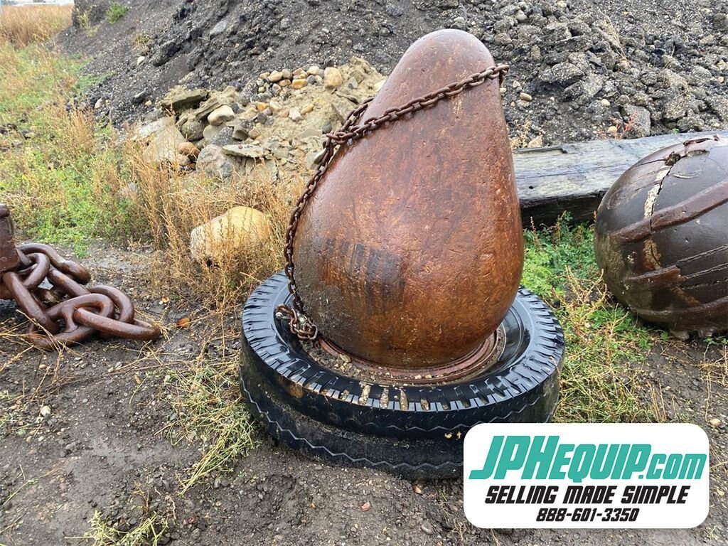 3,000LB PEAR SHAPE WRECKING BALL