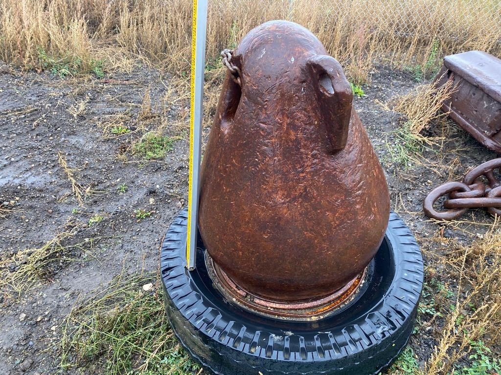 3,000LB PEAR SHAPE WRECKING BALL