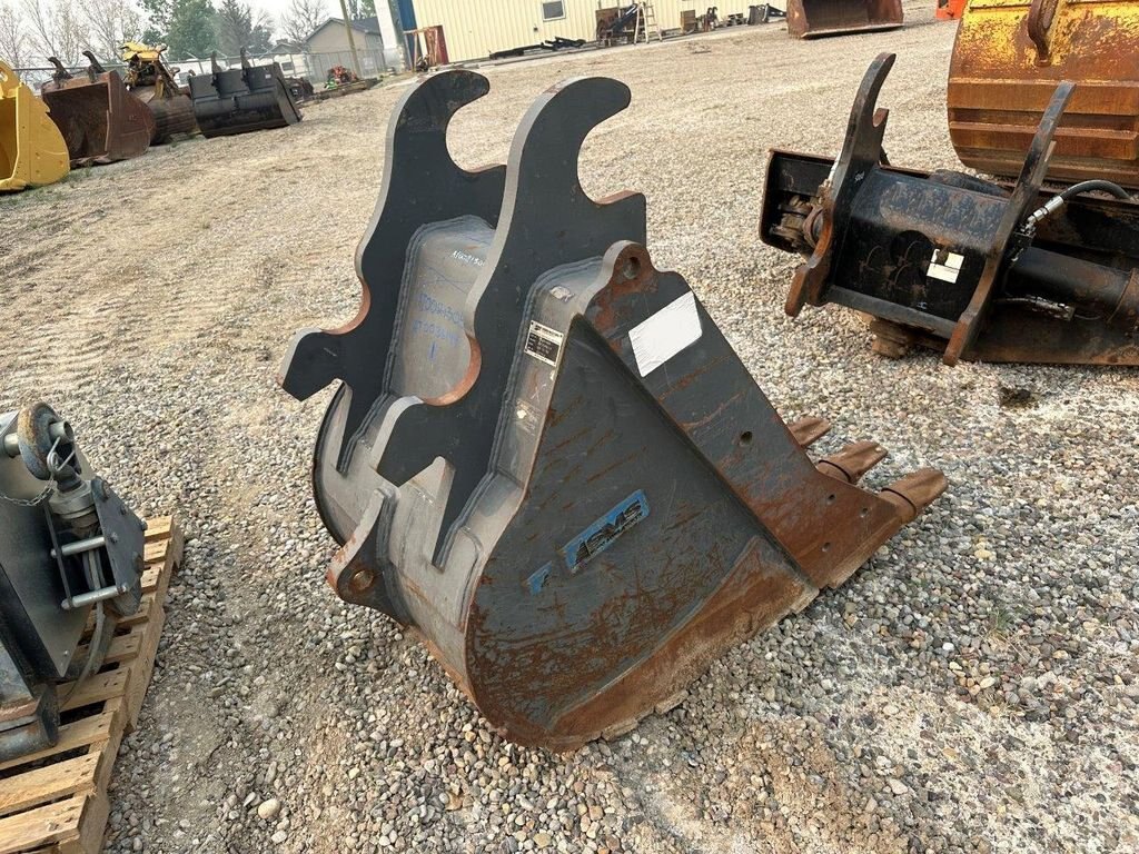 WBM 200 SERIES EXCAVATOR DIG BUCKET