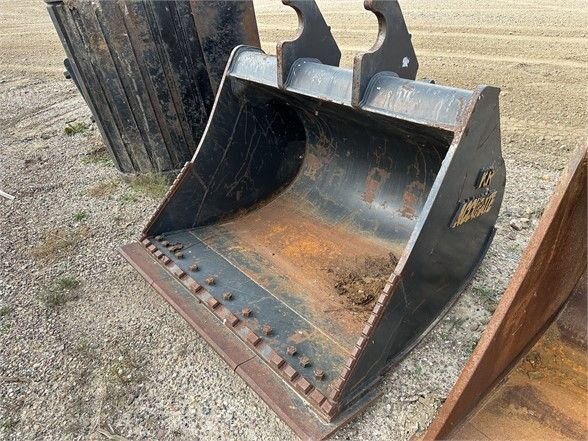 200 SERIES EXCAVATOR 60 CLEAN UP BUCKET