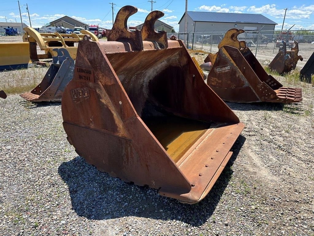 WBM 400 SERIES Excavator CLEAN UP BUCKET 10044 JPH