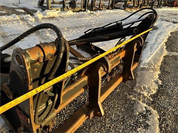 WBM PIPE GRAPPLE TO FIT DEERE 624K, 544K