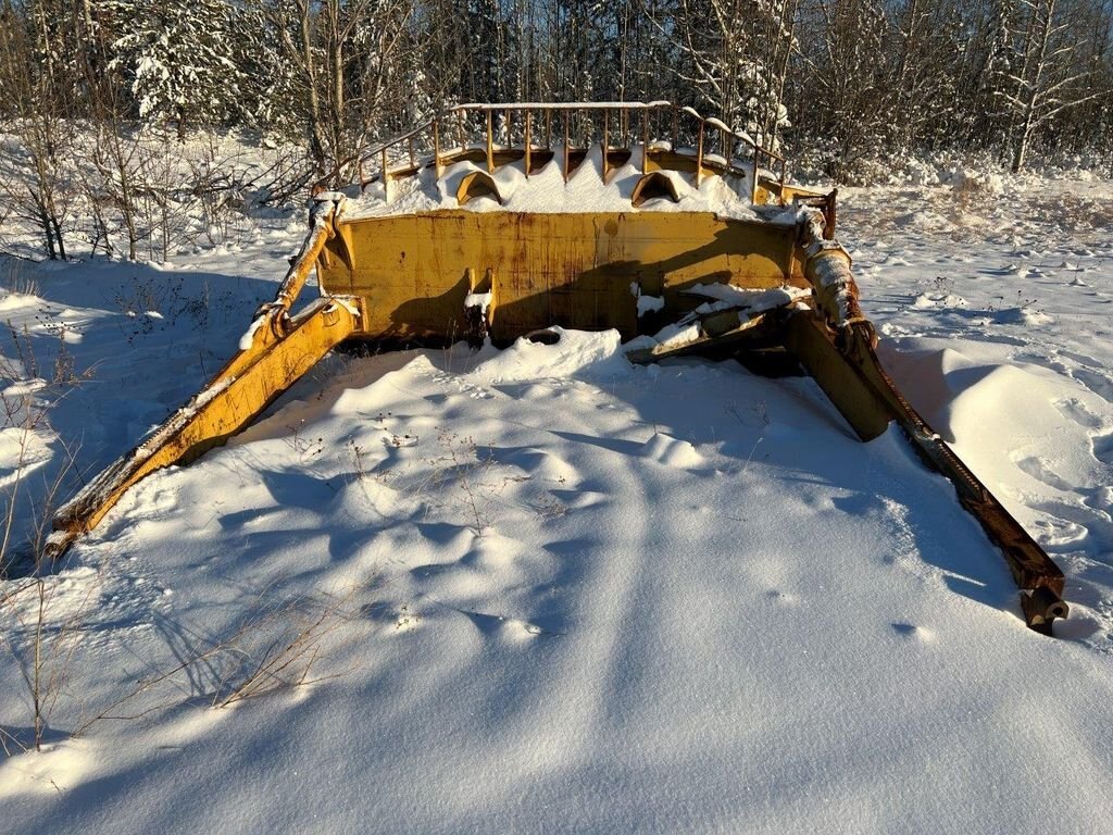 CATERPILLAR D8 12FT SEMI U BLADE