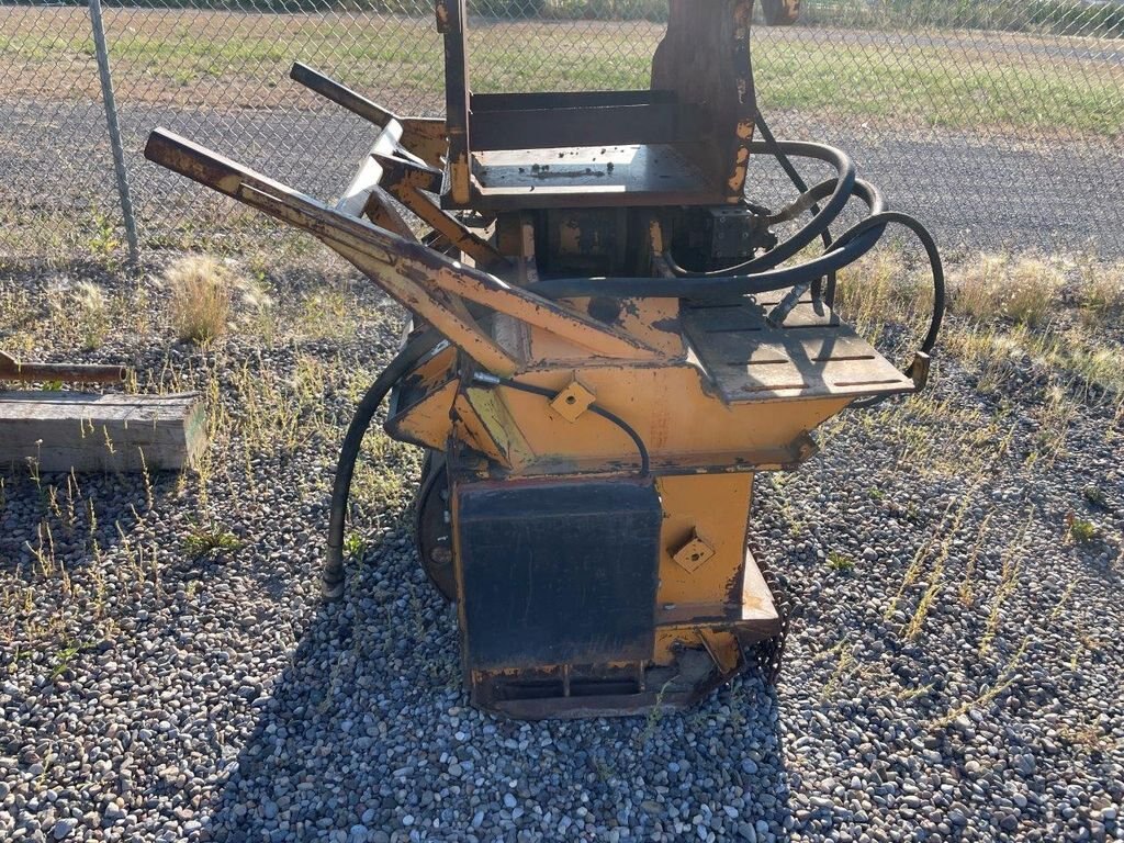 1997 BRONTOSAURUS 300 SERIES FLAIL BRUSHING HEAD