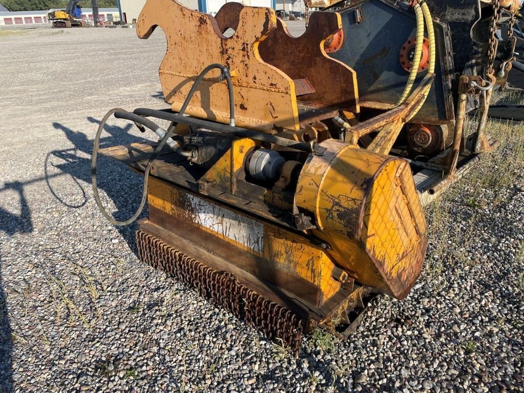 1997 BRONTOSAURUS 300 SERIES FLAIL BRUSHING HEAD