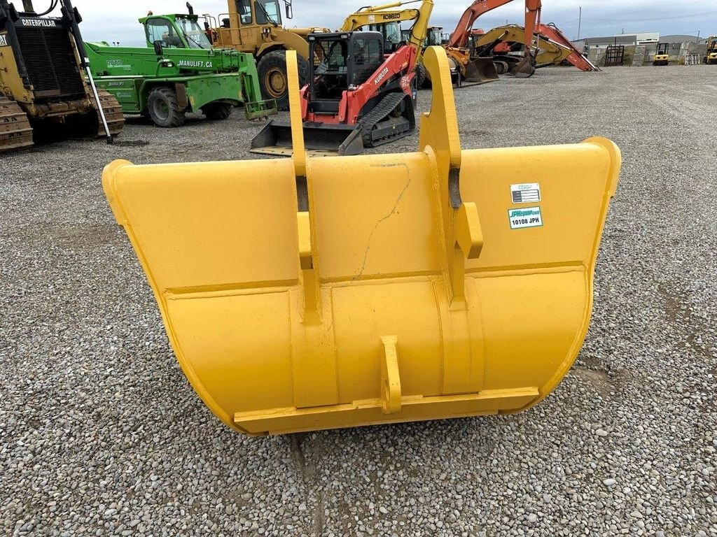 2023 300 SERIES V BUCKET BUCKET EXCAVATOR