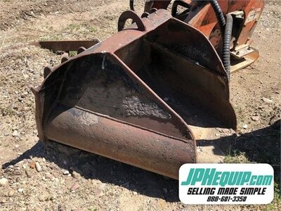 SPADE GRAVEL SCOOP SKID STEER ATTACHMENT #4928 BP