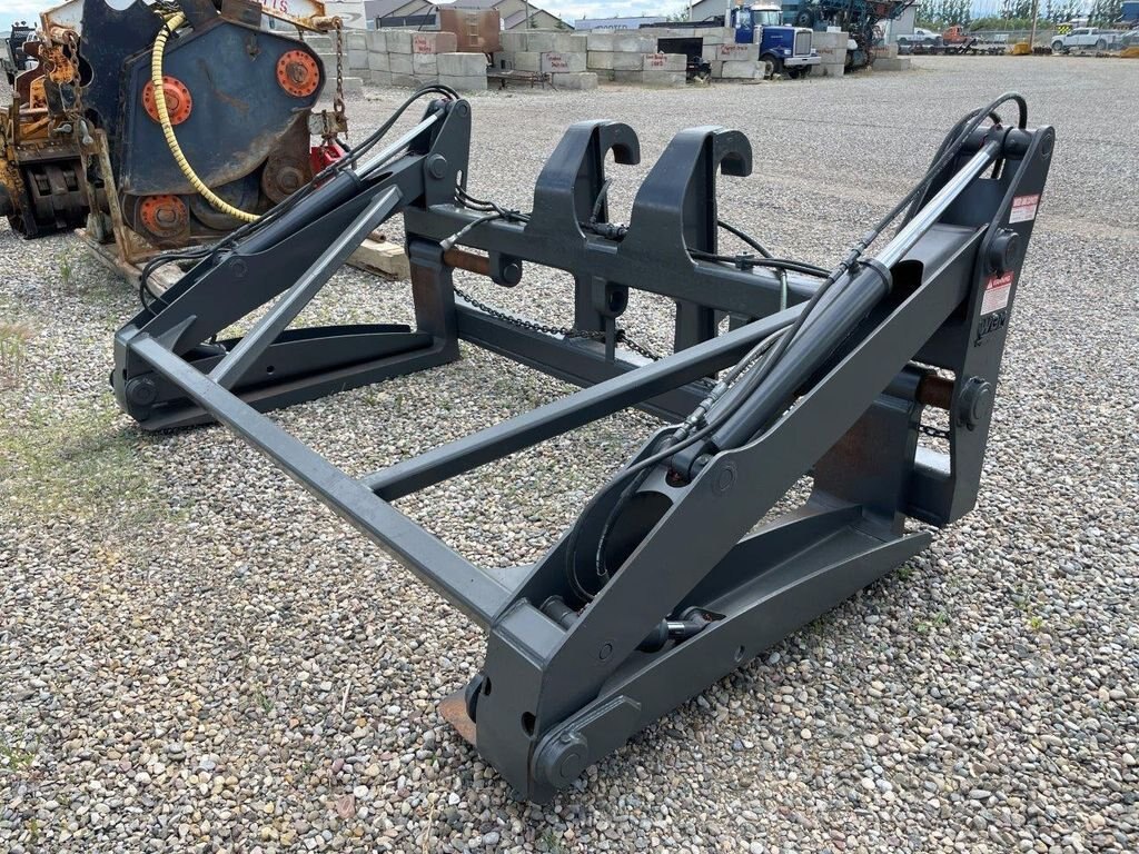 2012 WBM PIPE GRAPPLE TO FIT KOMATSU WA470 6