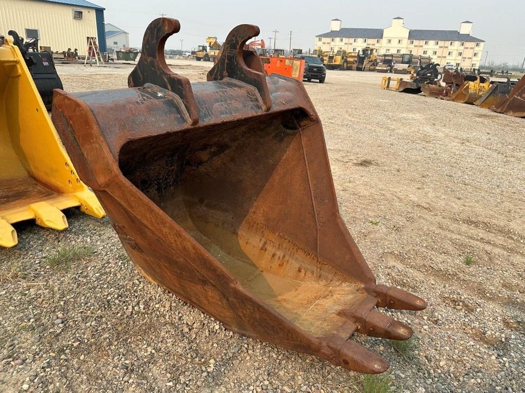 WBM 250 SERIES V BUCKET FOR EXCAVATOR