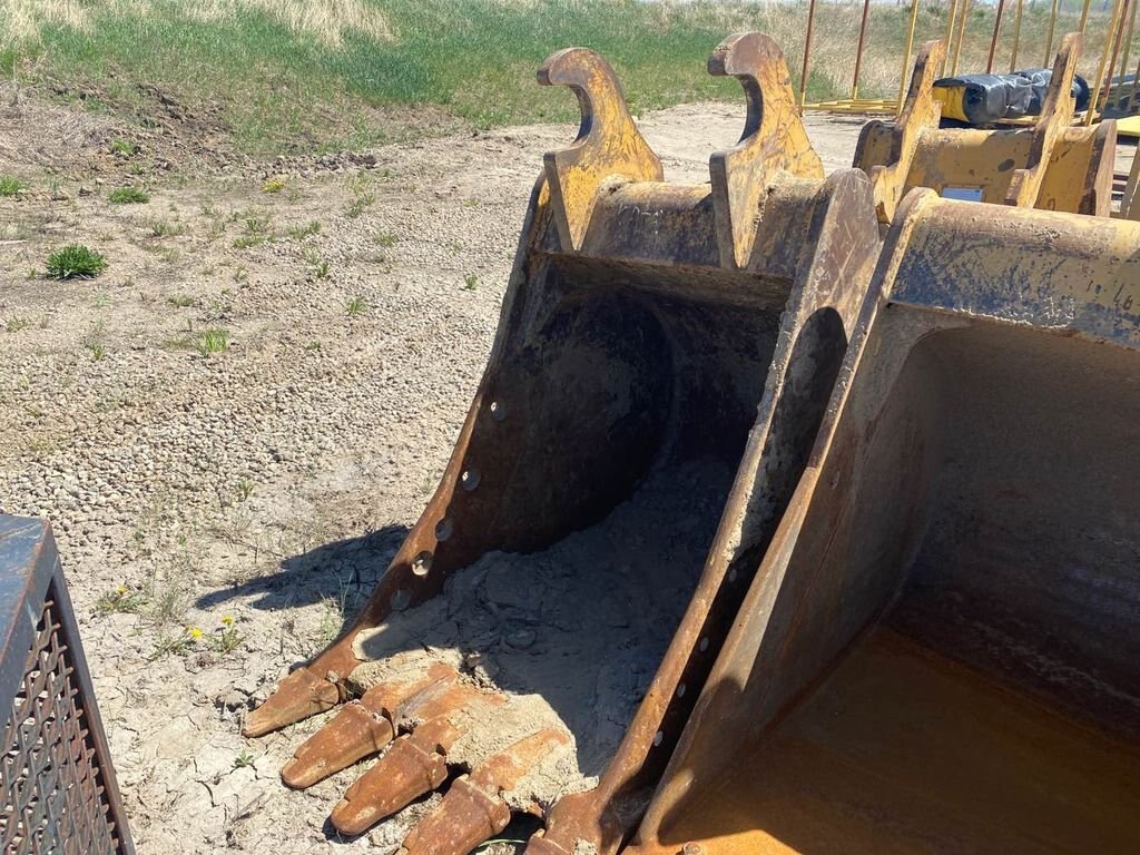 Caterpillar 200 Series 32 Dig Bucket