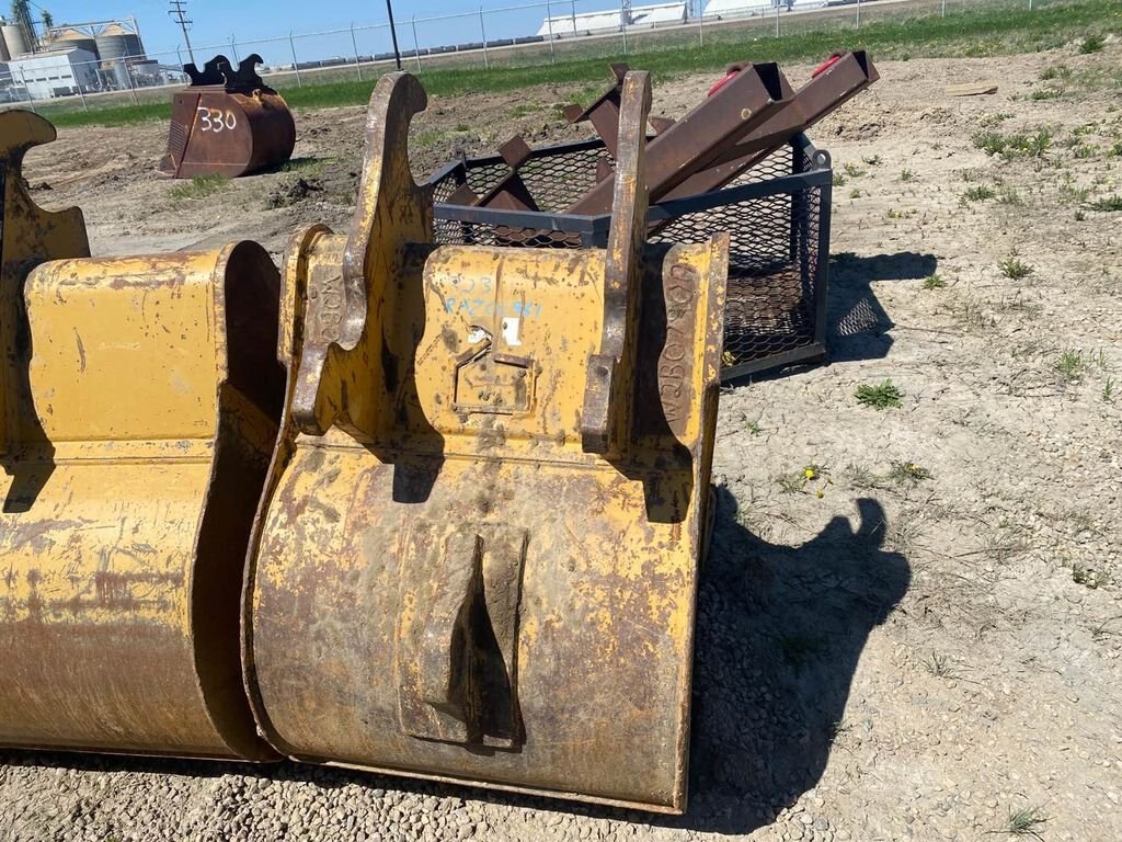 Caterpillar 200 Series 32 Dig Bucket