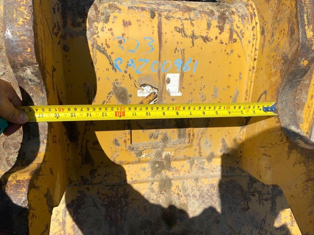 Caterpillar 200 Series 32 Dig Bucket