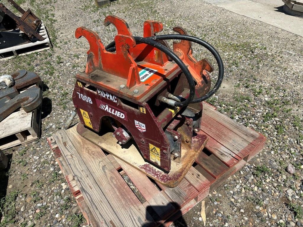 ALLIED 700B MINI EXCAVATOR HOPAC