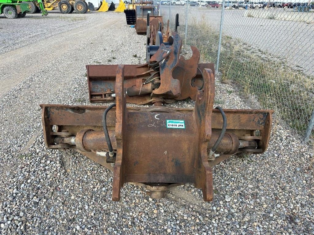 WBM 250 SERIES EXCAVATOR CHUCK BLADE