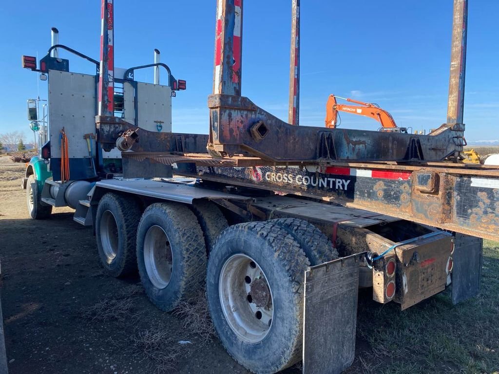 2004 Peterbilt 378 Logging Truck and Trailer 8496 AS