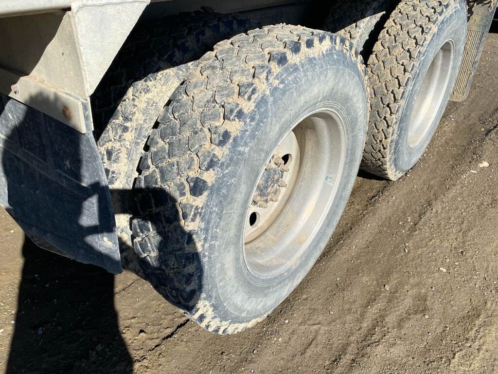 1997 Kenworth T800 Tandem Gravel Truck #8495 AS