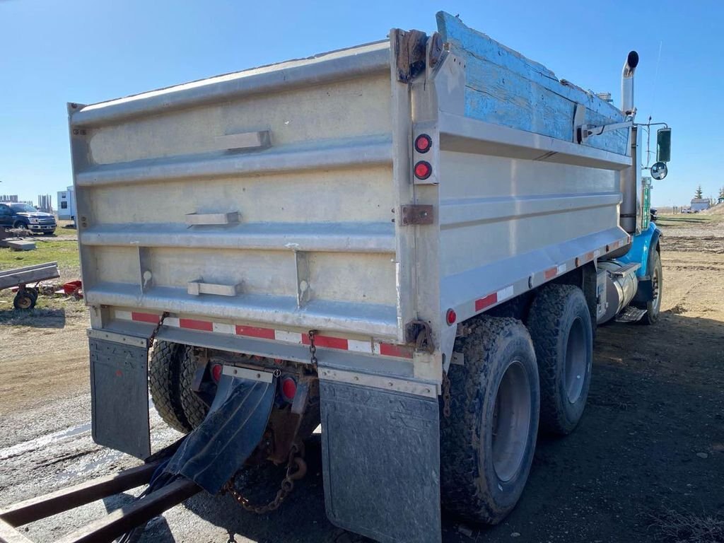 1997 Kenworth T800 Tandem Gravel Truck #8495 AS