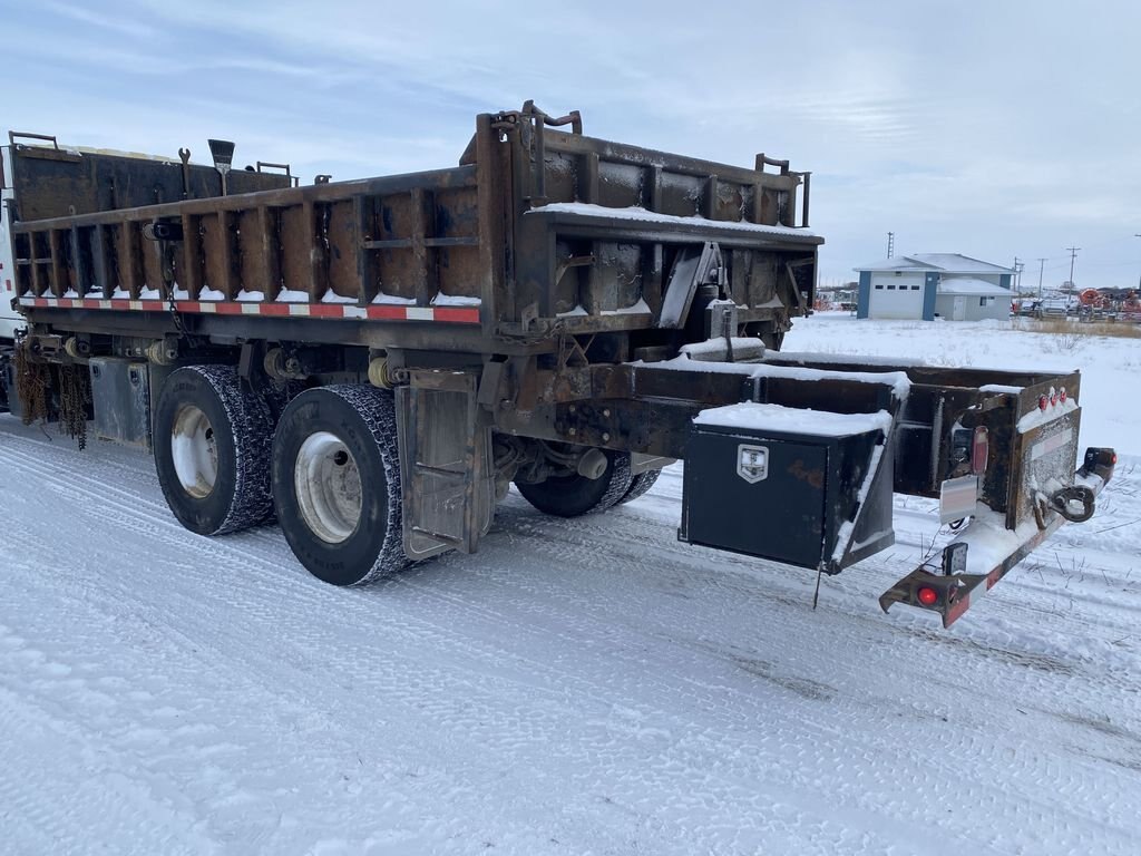 2009 International 7600 Side Dump Truck #8240 BP