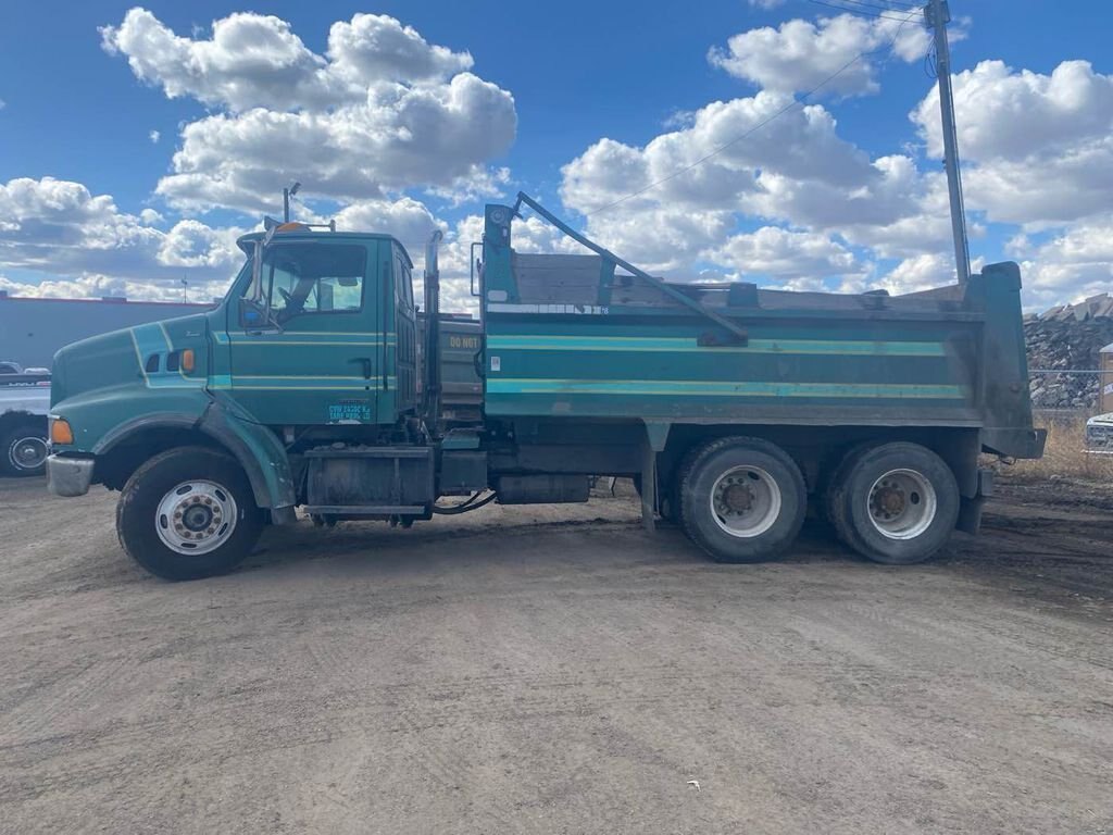 1999 Sterling LT8513 Tandem Gravel Truck #8470 AS