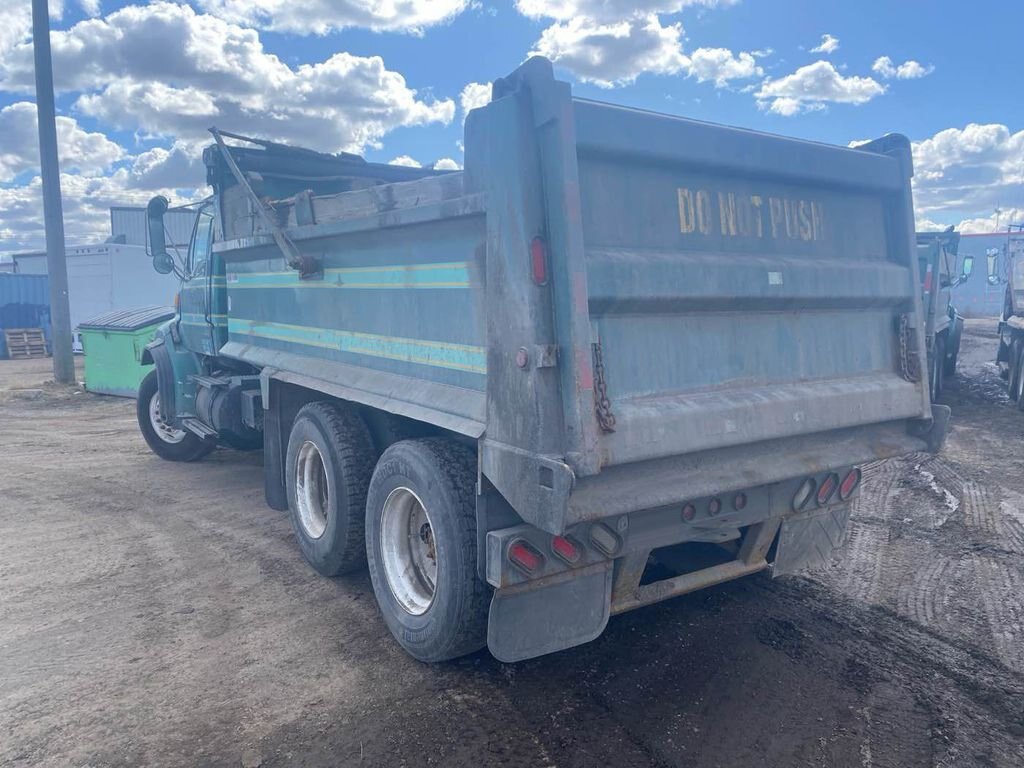 1999 Sterling LT8513 Tandem Gravel Truck #8470 AS