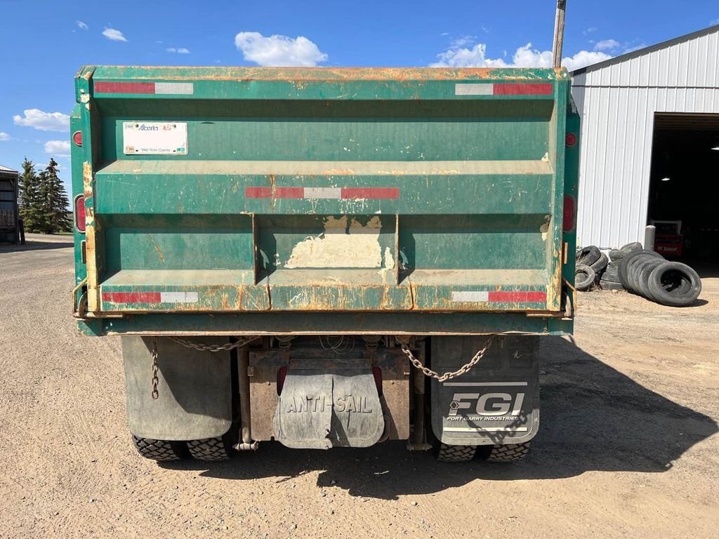 2000 Sterling Acterra Single Axle Dump Truck with CAT 3126 #7252 JF