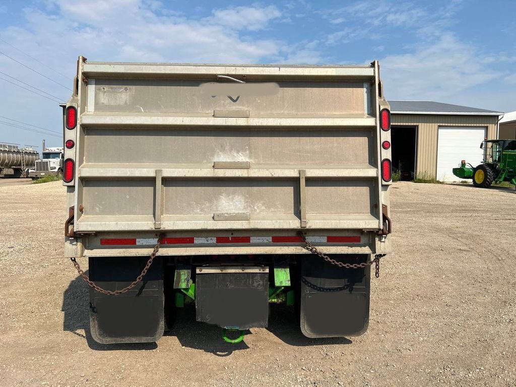 2011 Kenworth T800 Tandem Gravel Truck #7521 JF