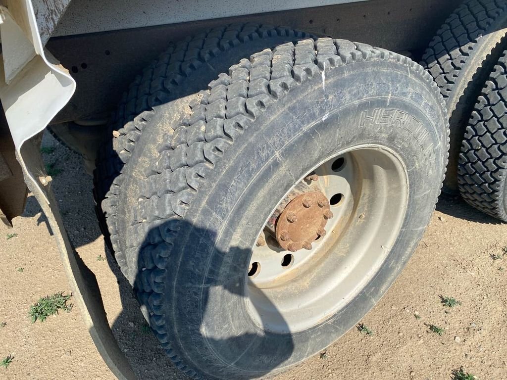 1998 Peterbilt 379 Gravel Truck #7522 BP