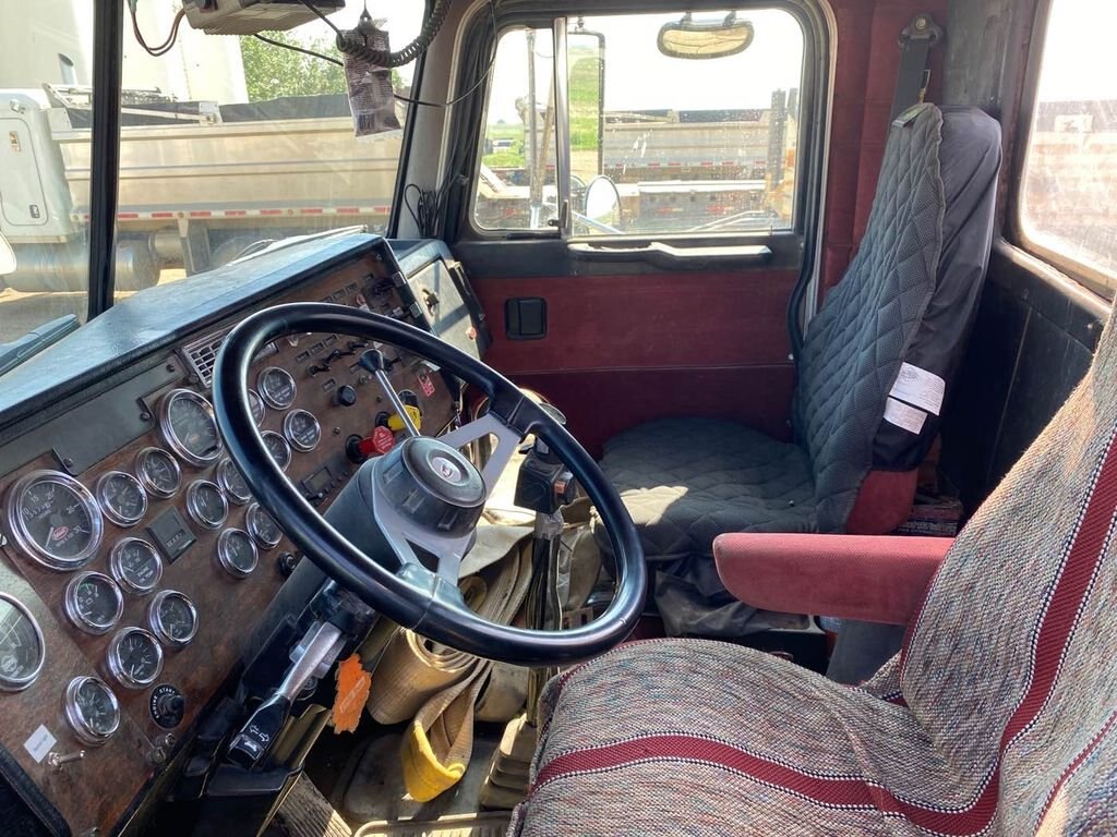 1998 Peterbilt 379 Gravel Truck #7522 BP