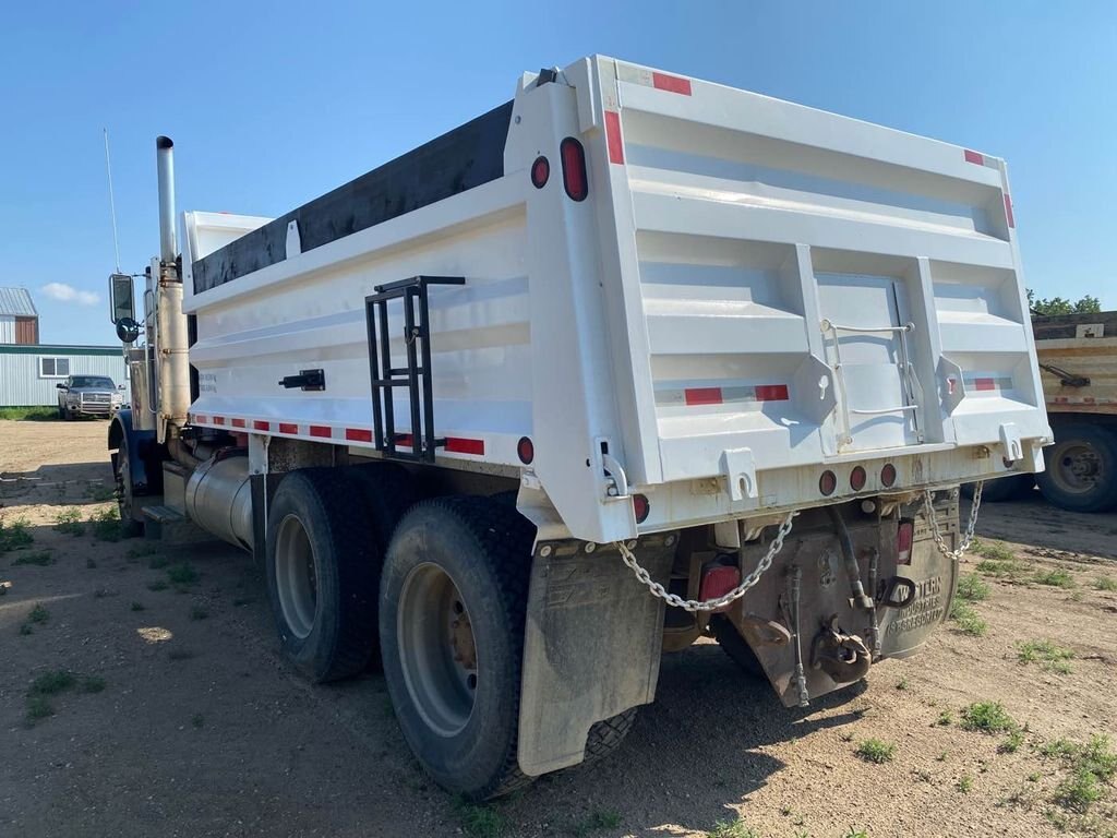 1998 Peterbilt 379 Gravel Truck #7522 BP