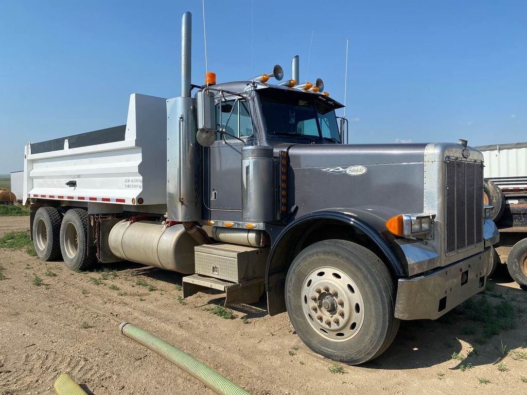 1998 Peterbilt 379 Gravel Truck #7522 BP