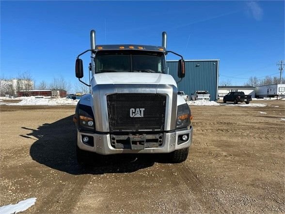 2013 Cat 660 Tri Axle Dump Truck #7118 JP