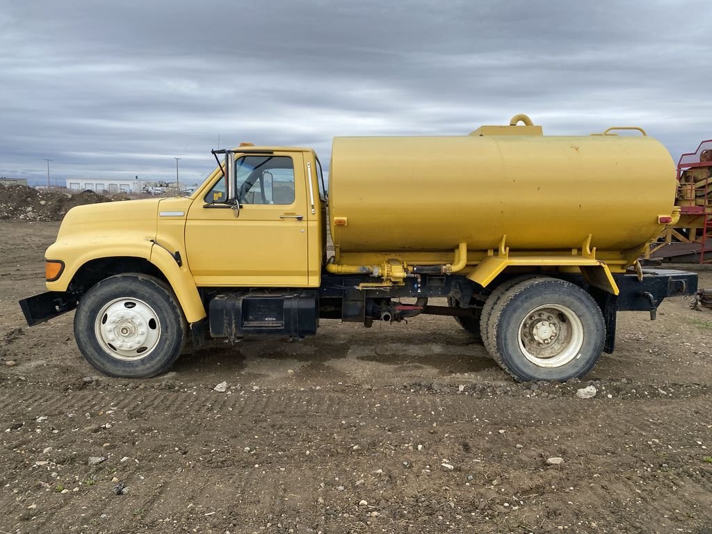 1997 F800 Ford Water Truck 1800 Gallons #8314 BP