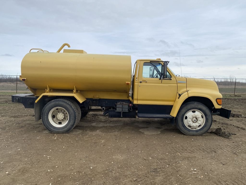 1997 F800 Ford Water Truck 1800 Gallons #8314 BP