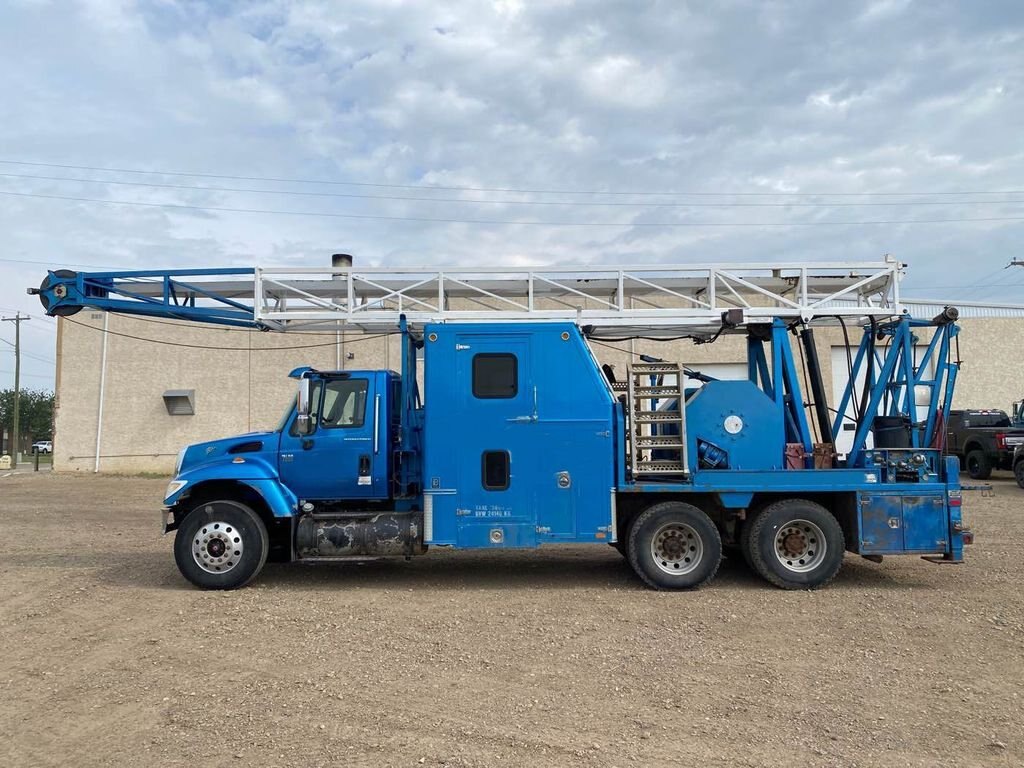 2007 International 7400 SFA Tandem Axle Swab Rig #7440 BP